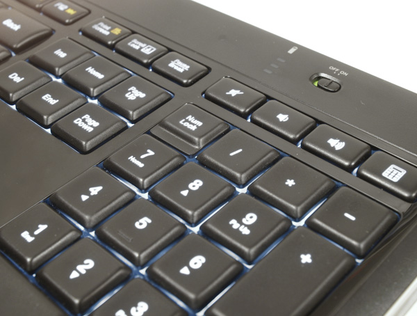 Logitech Wireless Illuminated Keyboard – průvodce tmou