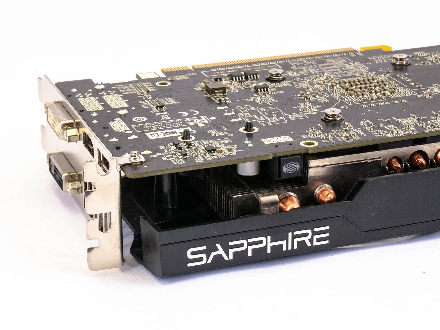2× Sapphire R9 285: Dual-X a příjemné překvapení Compact