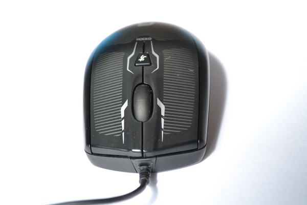 Testujeme žhavé novinky – Logitech G400s a G100s