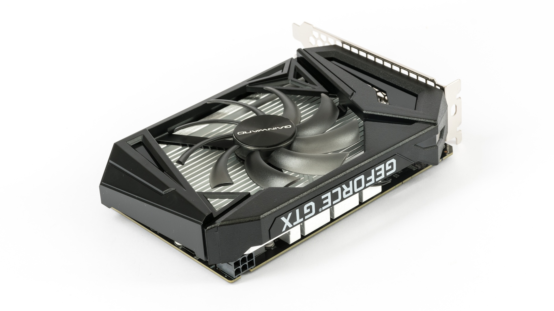 Gainward GTX 1650 Super Pegasus OC: Supervýhodná