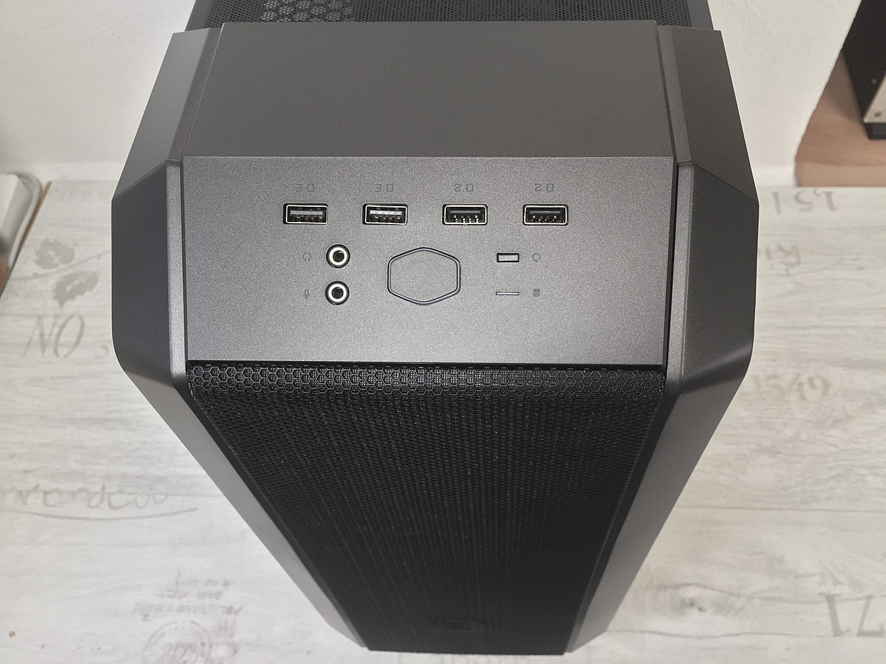 Cooler Master MasterCase H500 ARGB – nejnižší HAF