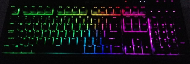 Corsair K68 RGB: tak vypadá odolná mechanika