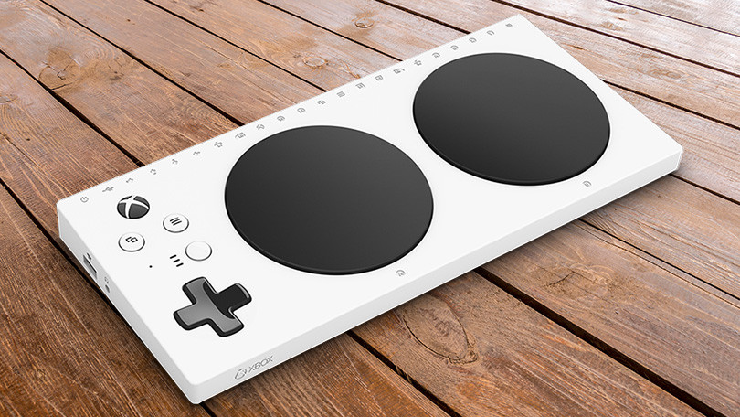 Ovladač pro tělesně postižené hráče Microsoft Xbox Adaptive Controller se dostal do prodeje