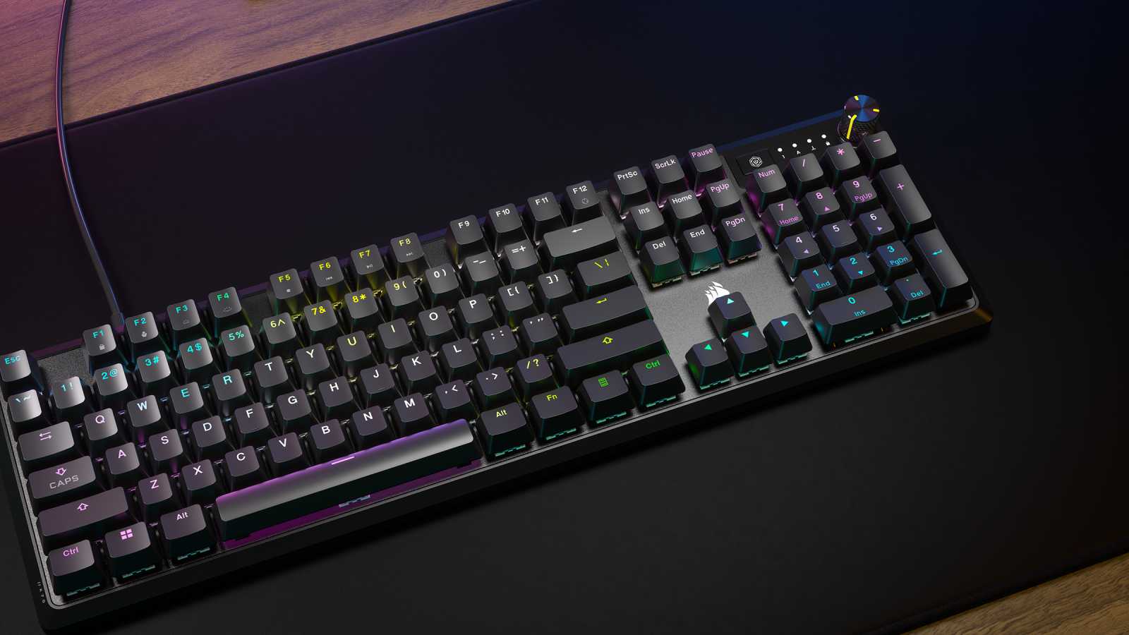 Recenze Corsair K70 CORE RGB: vydařená a zároveň tichá mechanická klávesnice