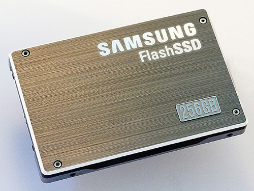 Samsung chystá rychlý a levný SSD