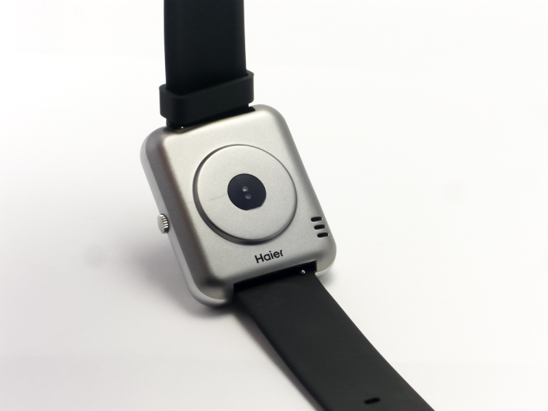 Haier Watch V1: „Apple Watch“ po asijsku a levně