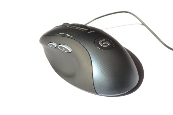 Testujeme žhavé novinky – Logitech G400s a G100s