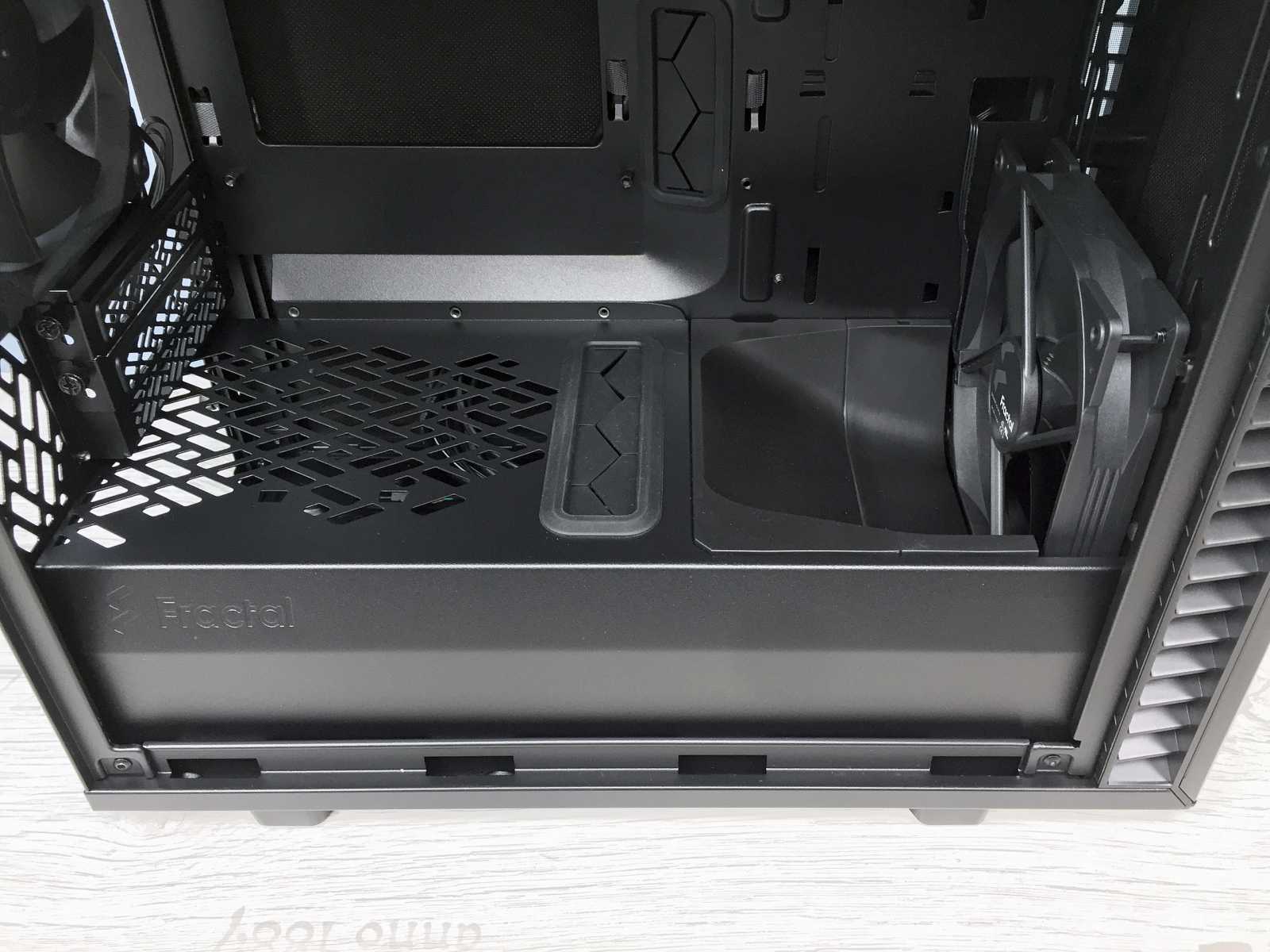 Test skříní Fractal Design Meshify 2 Mini a Define 7 Nano