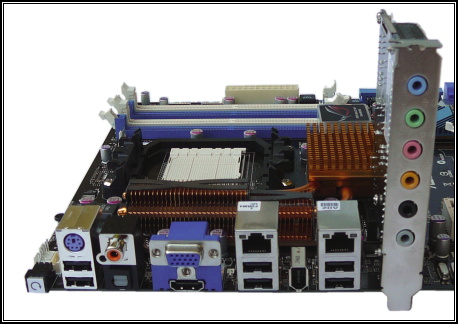 NVIDIA nForce 780a SLI vs AMD RS 780G (1/2 představení)