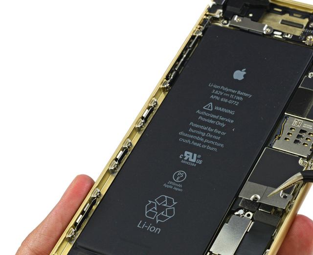 iPhone 6 plus zdroj: IFIXIT