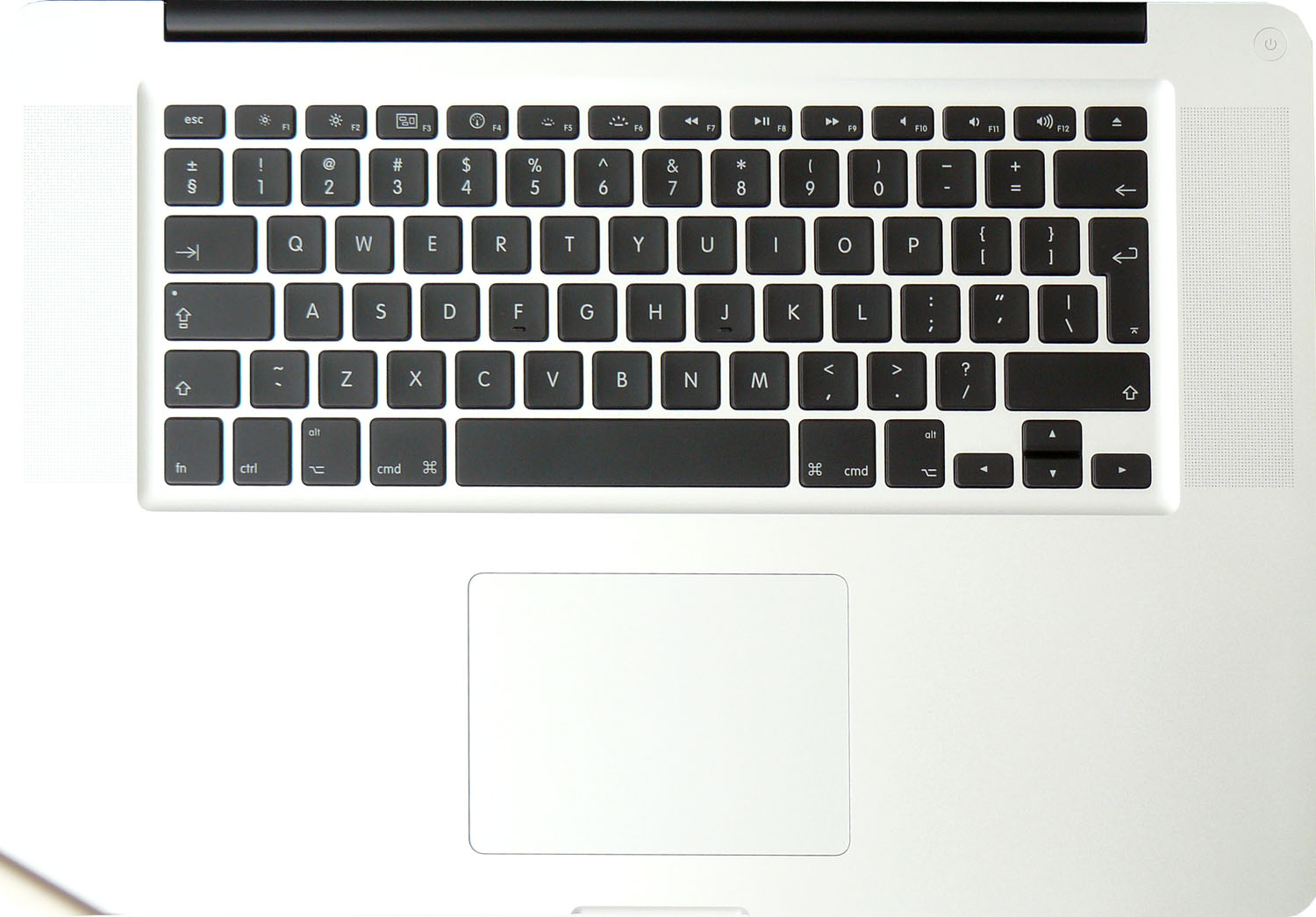 Apple MacBook Pro — 15" s Core i7 a GeForce GT 330M