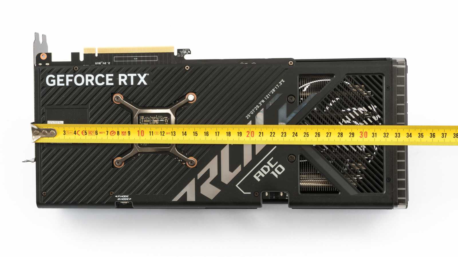 Asus ROG Strix GeForce RTX 4070 Ti OC Ed. O12G: Když vám normální karty nestačí