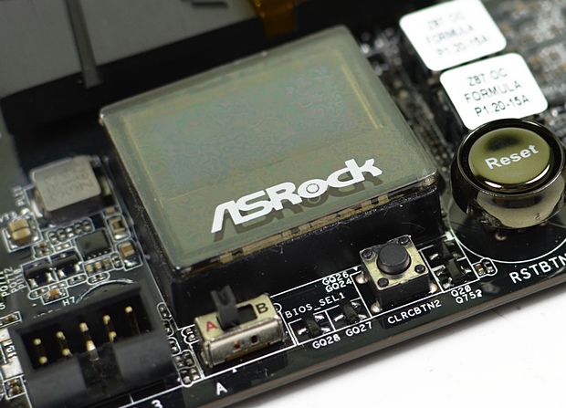 ASRock Z87 Formula OC – první deska s OLED displejem