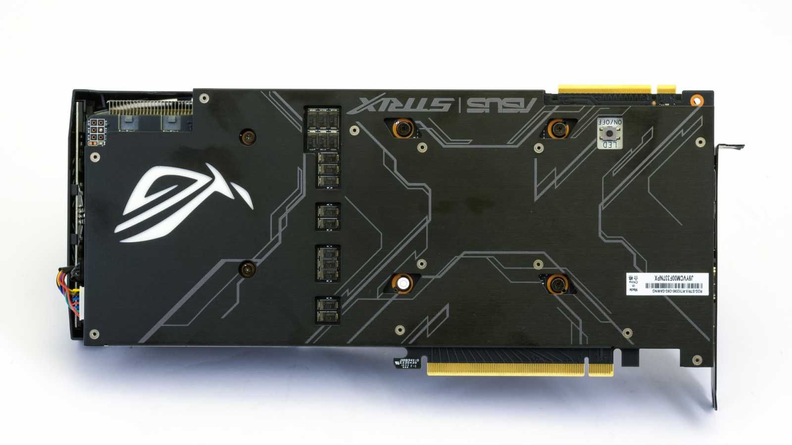 Test Asus ROG Strix RTX 2080 O8G: výkon i bez špuntů v uších