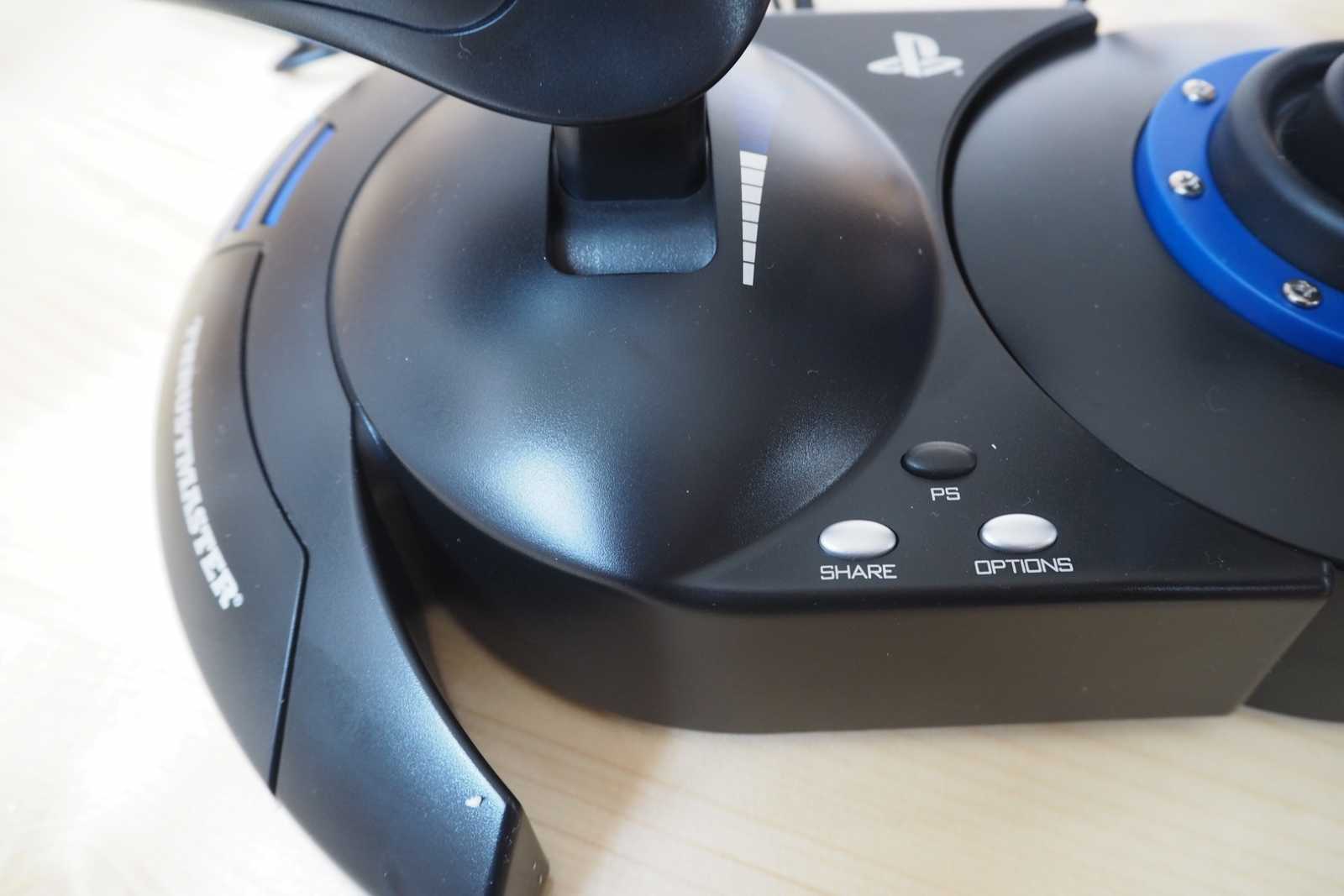 Velký test joysticků: čtyřka pro ty náročnější