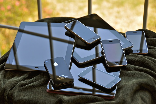 By Blake Patterson - Flickr: the iOS family pile (2012), CC BY 2.0, https://commons.wikimedia.org/w/index.php?curid=20372876