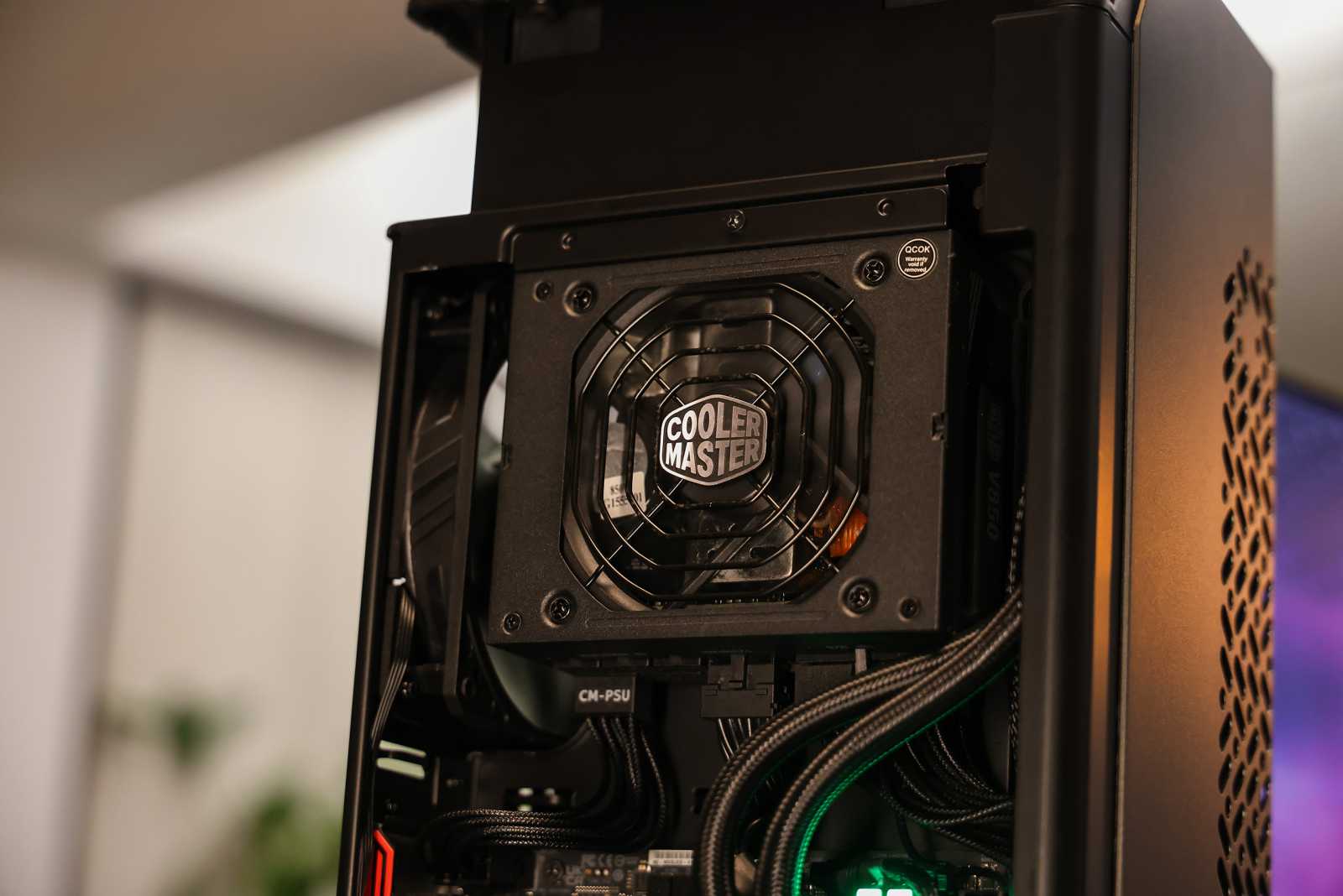 Test skříně Cooler Master NCore 100 MAX: pro maximální výkon v minimálním balení