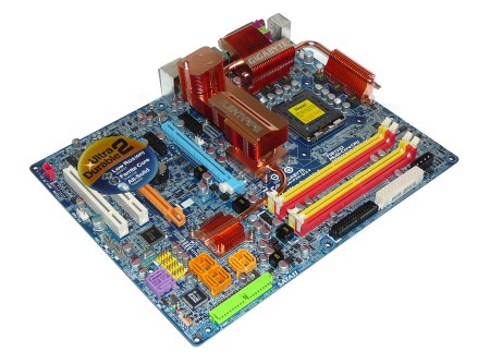 Základovky pro Intel - 3/3 (DFI LP UT NF680 LT a Gigabyte P35-DQ6), testy a hodnocení