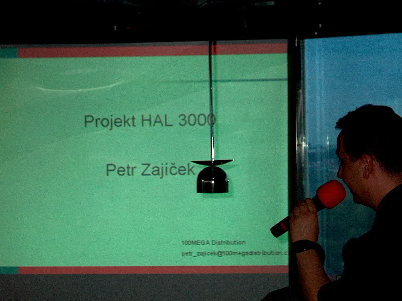 Prezentace projektu na konci dubna 2002 v Žižkovském vysílači, která znamenala začátek HAL3000!