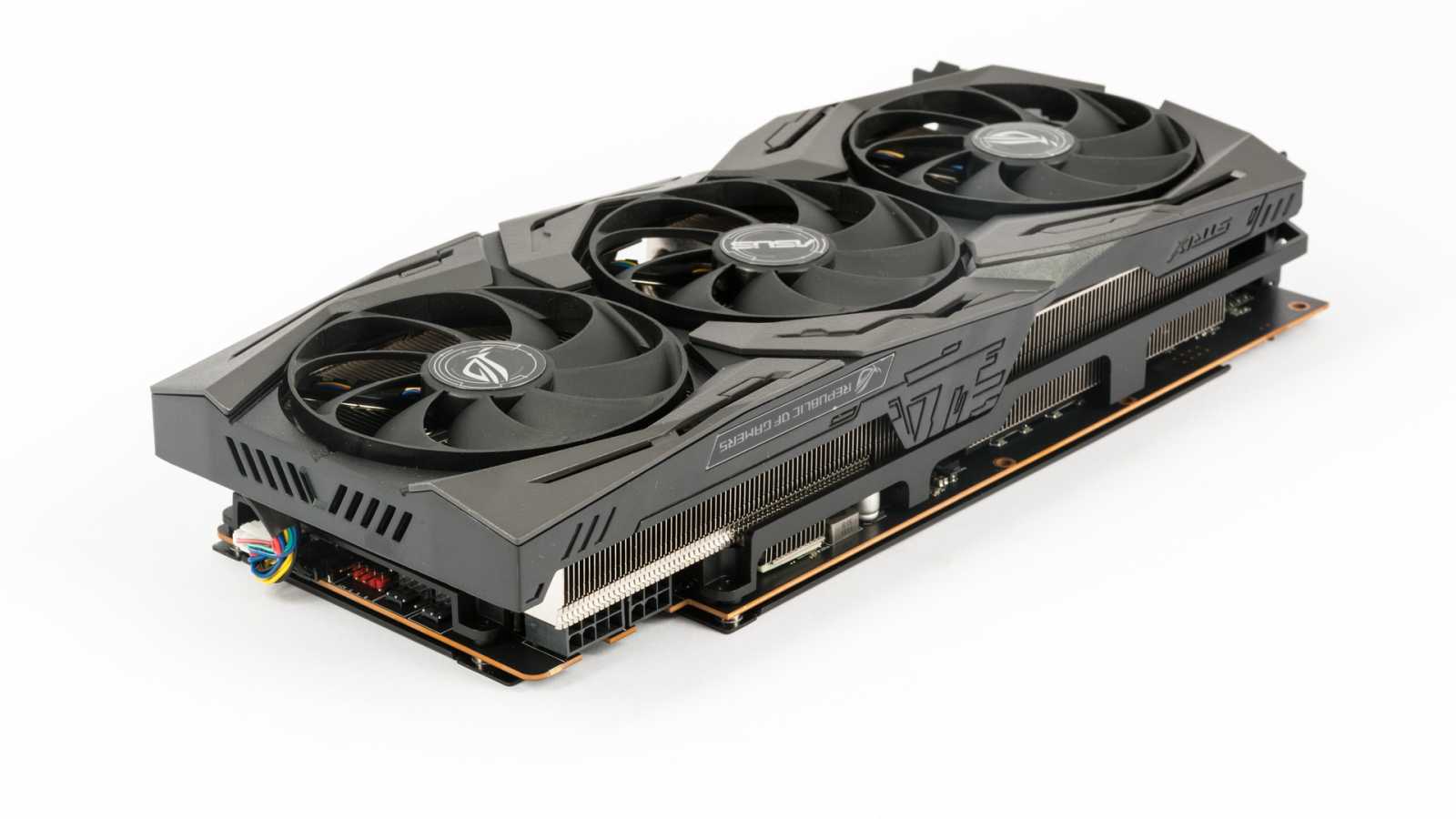 Asus ROG Strix RX 5700: karta bez kompromisů