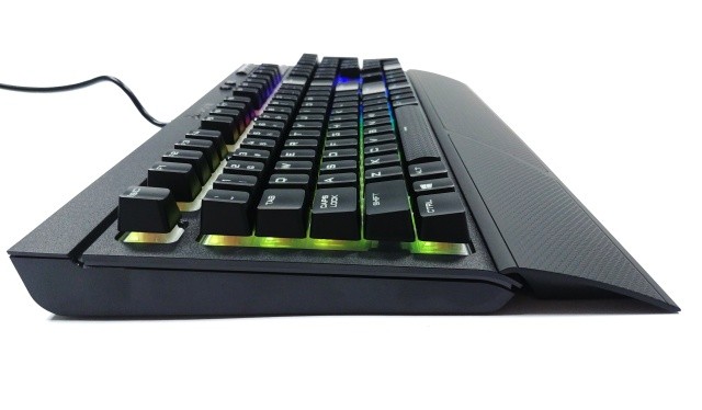 Corsair K68 RGB: tak vypadá odolná mechanika