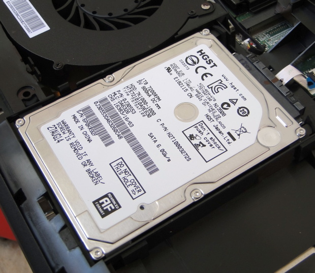 Klasický pevný disk 1TB od (HGST) Western Digital