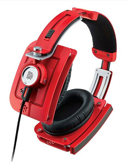Tt eSports zahajuje prodej červené edice headsetu Level 10 M
