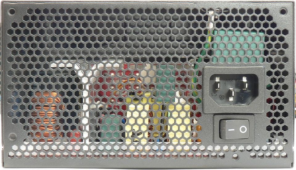 Cooler Master V Semi Modular 550 W: postrach pro Seasonic