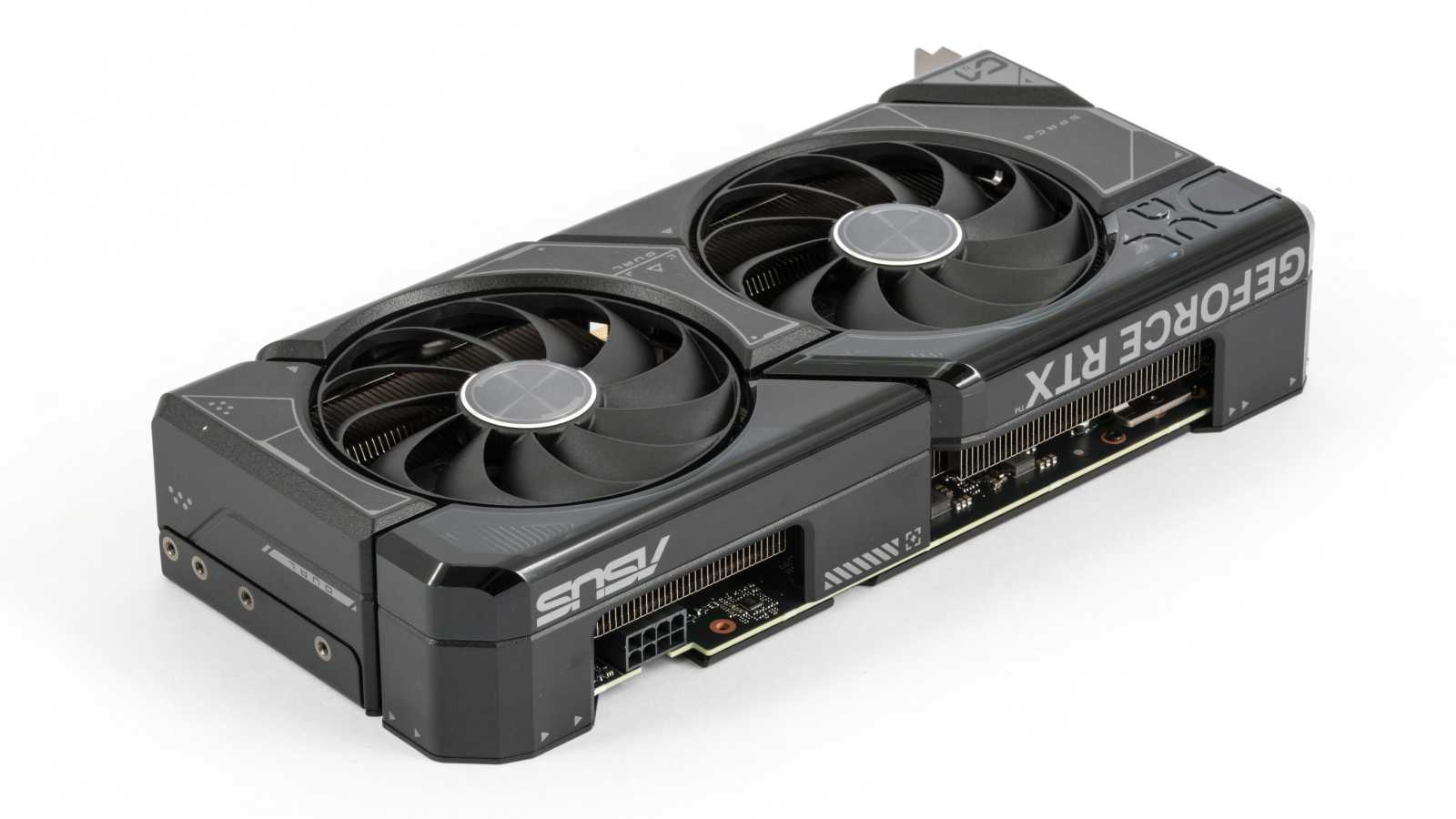 Asus Dual GF RTX 4070 12GB: Špičková i bez tisícikorunových příplatků