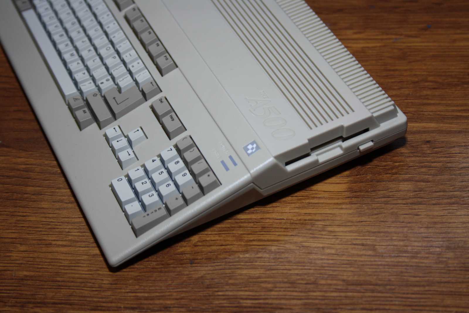 Amiga 500 mini: Roztomilá upomínka nejen pro pamětníky!