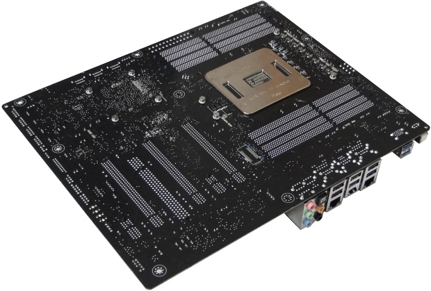 Duel X79 Express desek – Asus P9X79 Dlx a Intel DX79SI