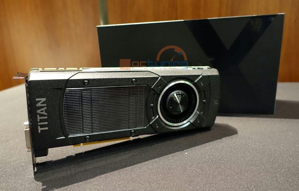 Máme exkluzivní fotografie nové grafiky NVIDIA GTX TITAN-X!