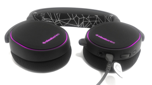 SteelSeries Arctis 5: moderní a elegantní headset