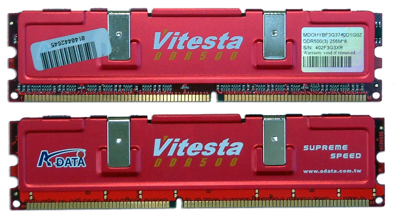 Paměťové moduly ADATA Vitesta PC4000.