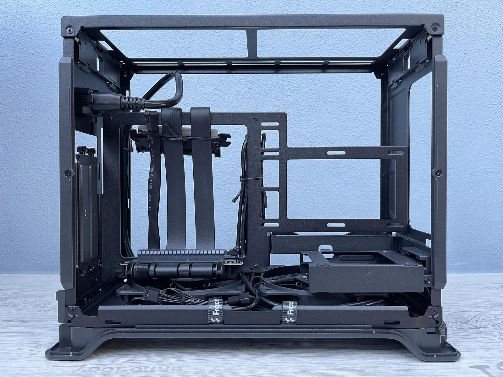 Test skříně Fractal Design Era 2 – elegance v každém detailu