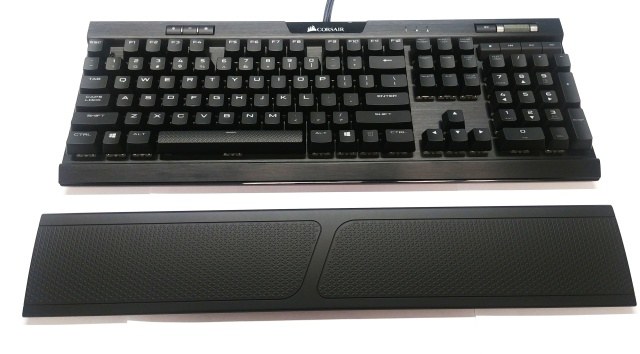 Corsair K70 MK.2: tichá a přitom mechanická