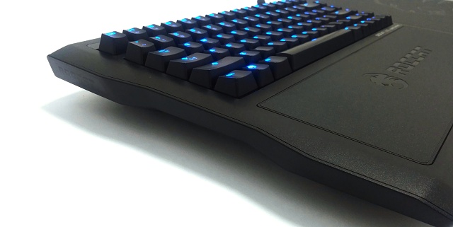 CSko, tanky nebo LoL z pohodlí gauče? To Roccat Sova MK umí!