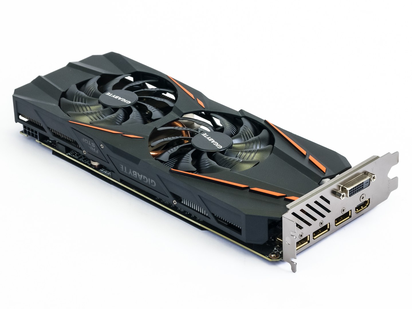 Dvě revize Gigabyte GTX 1060 G1 Gaming, dvě různé karty