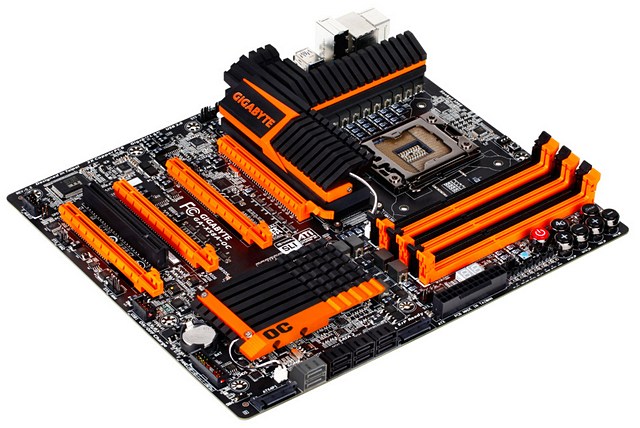 Dokonalá Gigabyte Z77X-UP7 – dáváme nejvyšší ocenění