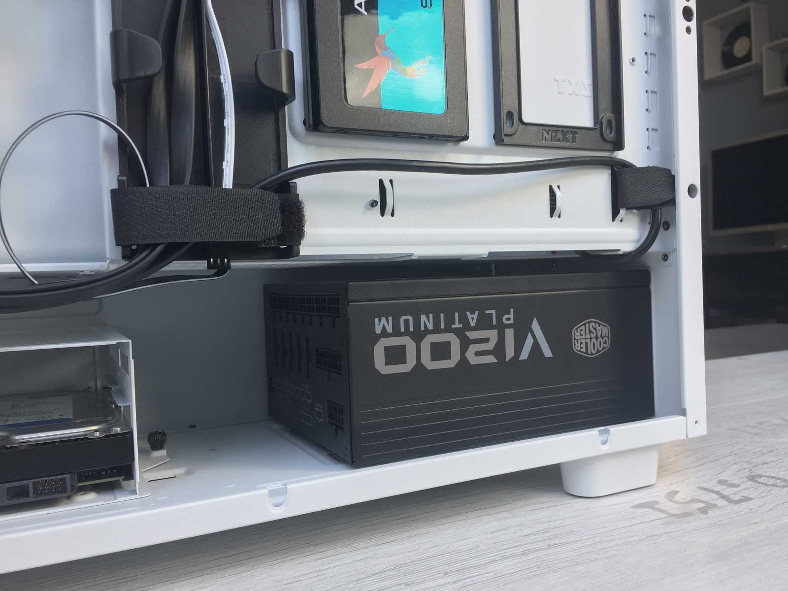 Test skříně NZXT H7 FLOW: více prostoru a lepší odvětrávání pro výkonný hardware