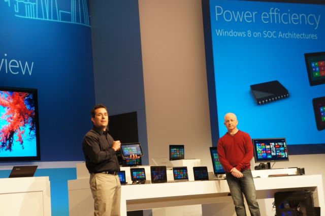 Microsoft nabídne upgrade na Windows 8 za poplatek