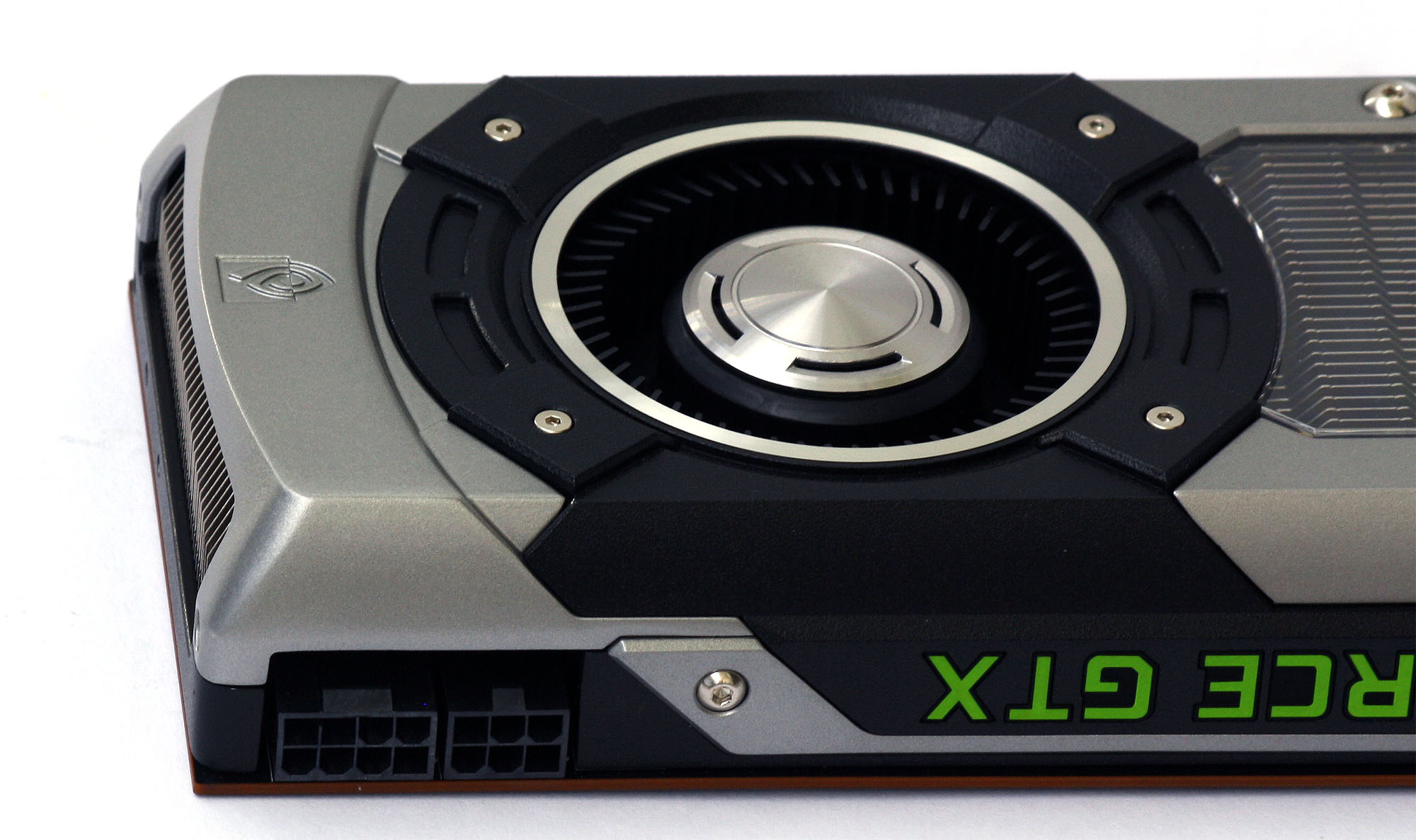 nVidia GeForce GTX 780 — Titan s běžným jménem