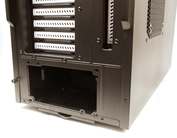 Fractal Design Arc Midi – elegán z královské rodiny