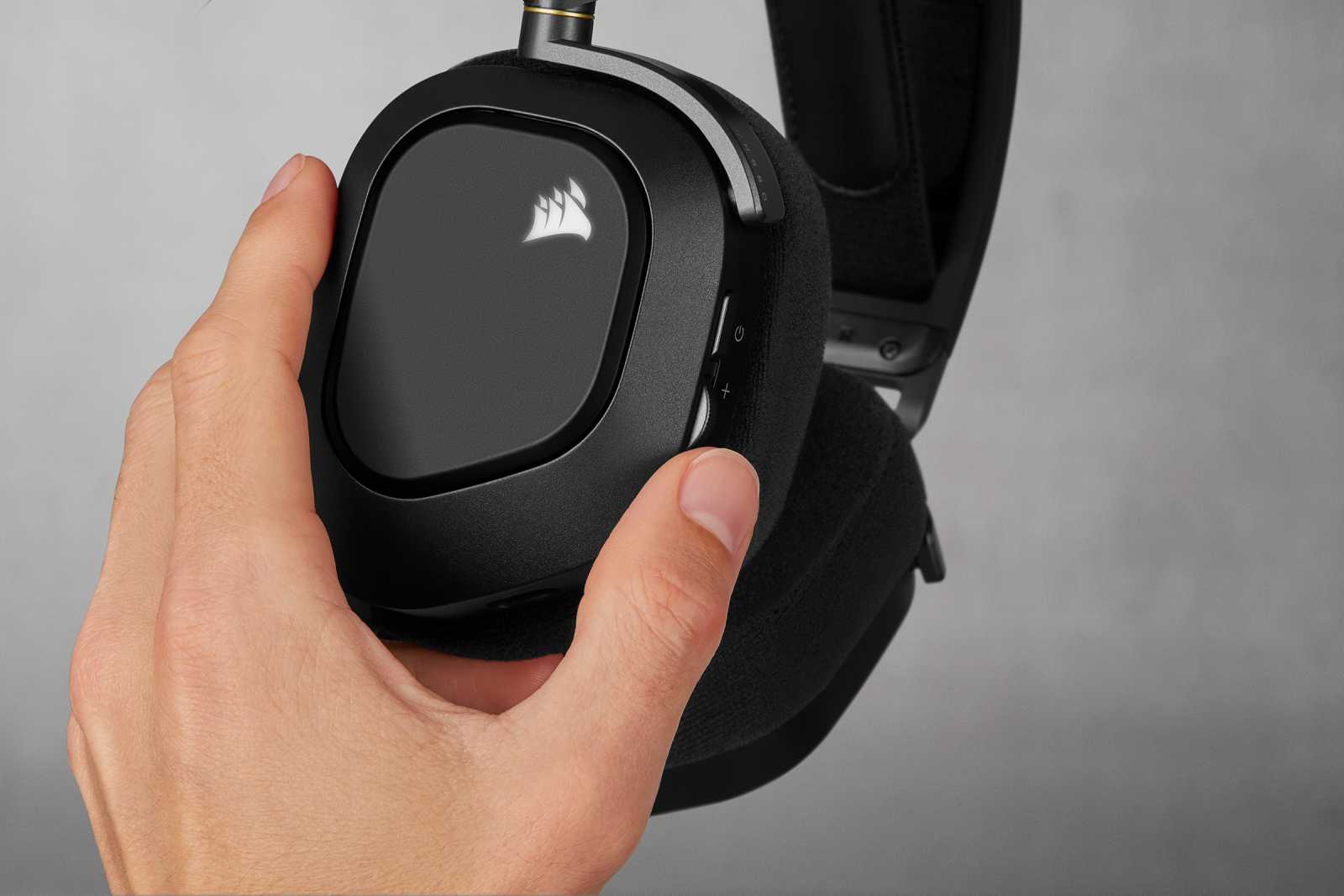 Corsair HS80 RGB Wireless – tvrdá konkurence bezdrátových headsetů