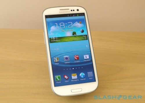 Samsung nabídne zákazníkům vylepšený smartphone Galaxy S III