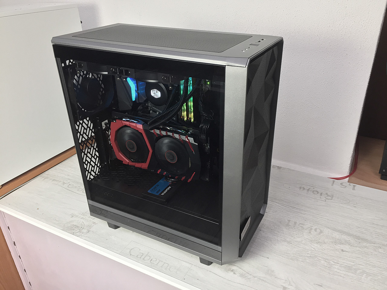 Fractal Design Meshify 2 Compact  — ještě lepší a stylovější