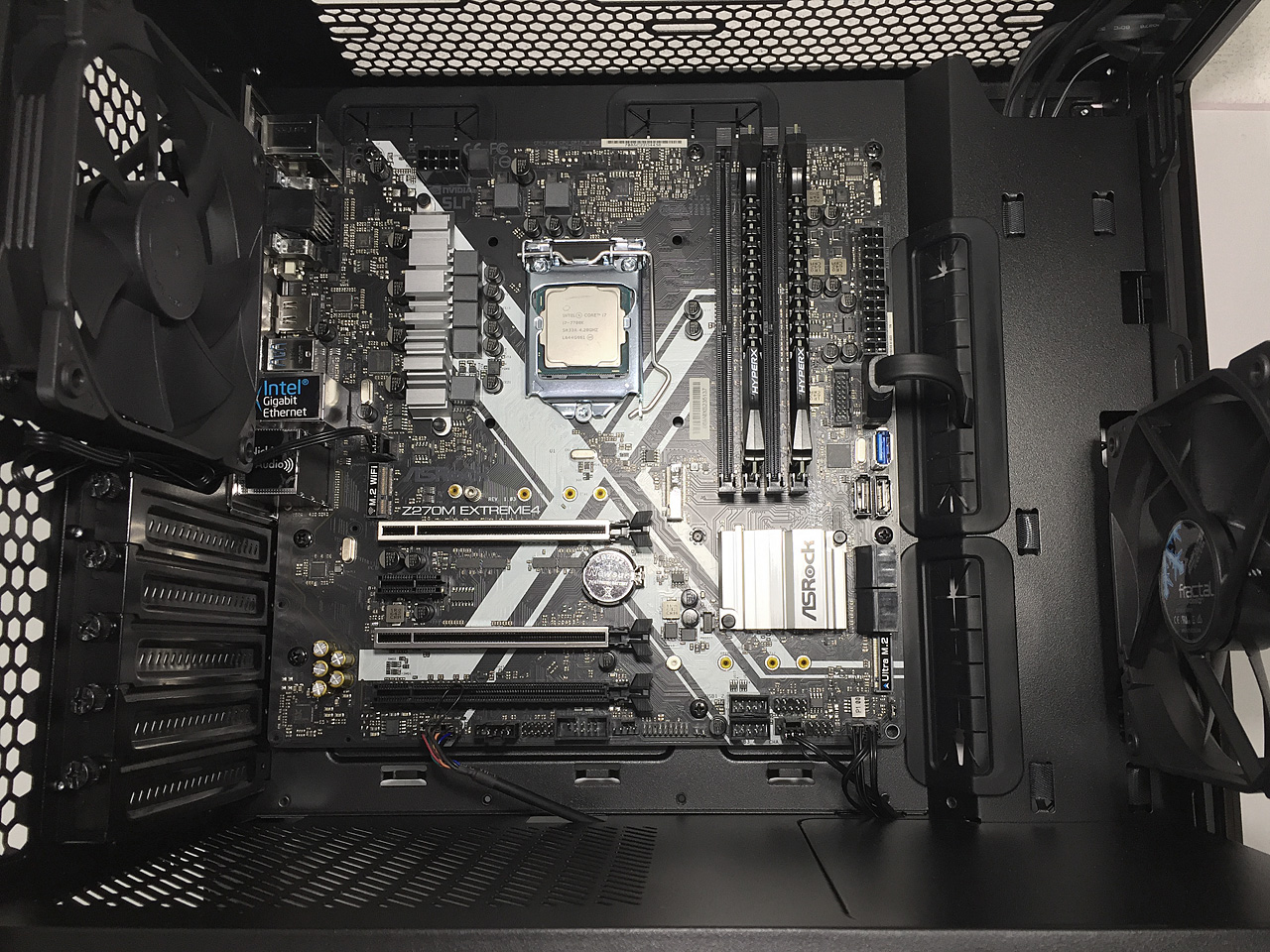 Fractal Design Meshify C Mini Dark TG – mATX skříň