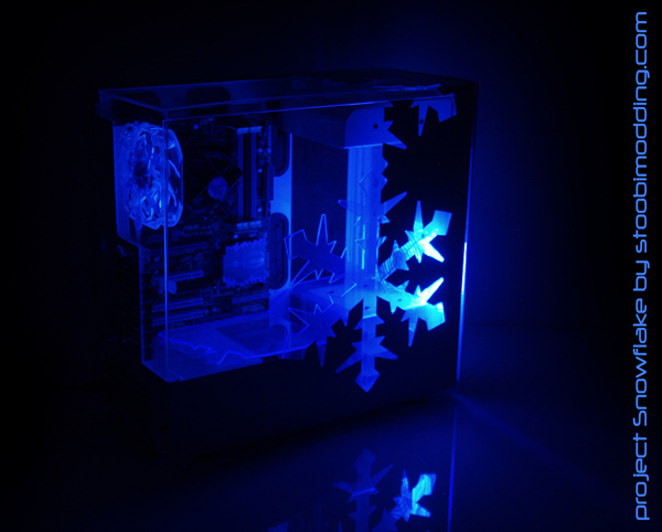 Fractal Design Define R4 k nepoznání: Stoobiho Snowflake