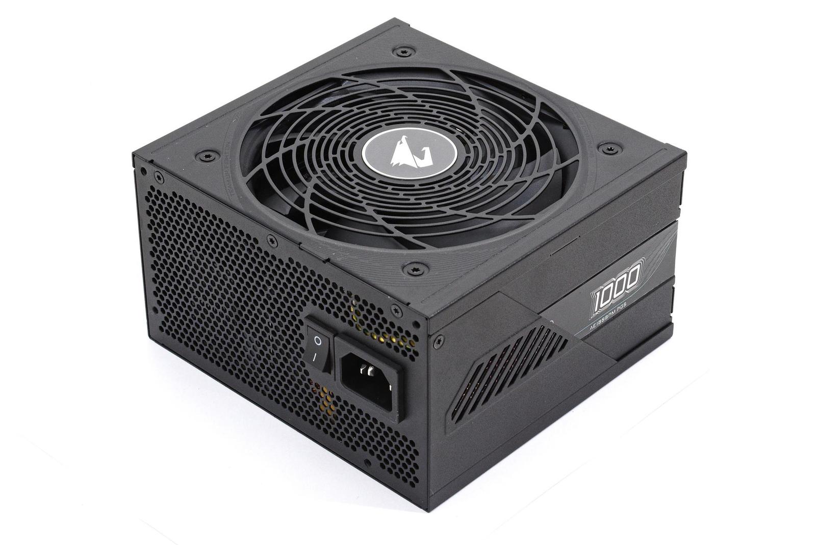 Test grafiky Nvidia GeForce RTX 5070 FE. Tváří se jako dobrá koupě