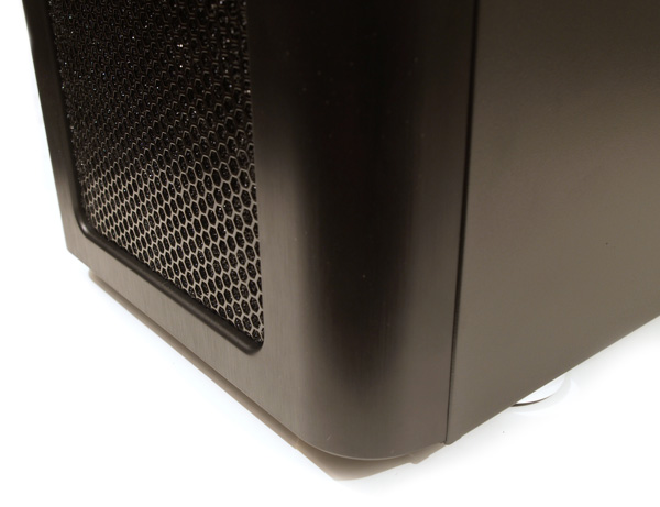 Fractal Design Arc Midi – elegán z královské rodiny